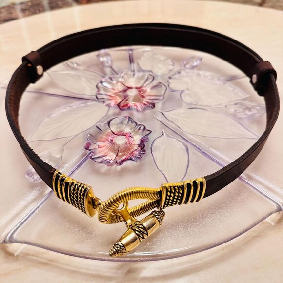 New VTG Women’s Brown Leather Adjustable Belt Ornate GoldTone Buckle USA Western main image 7